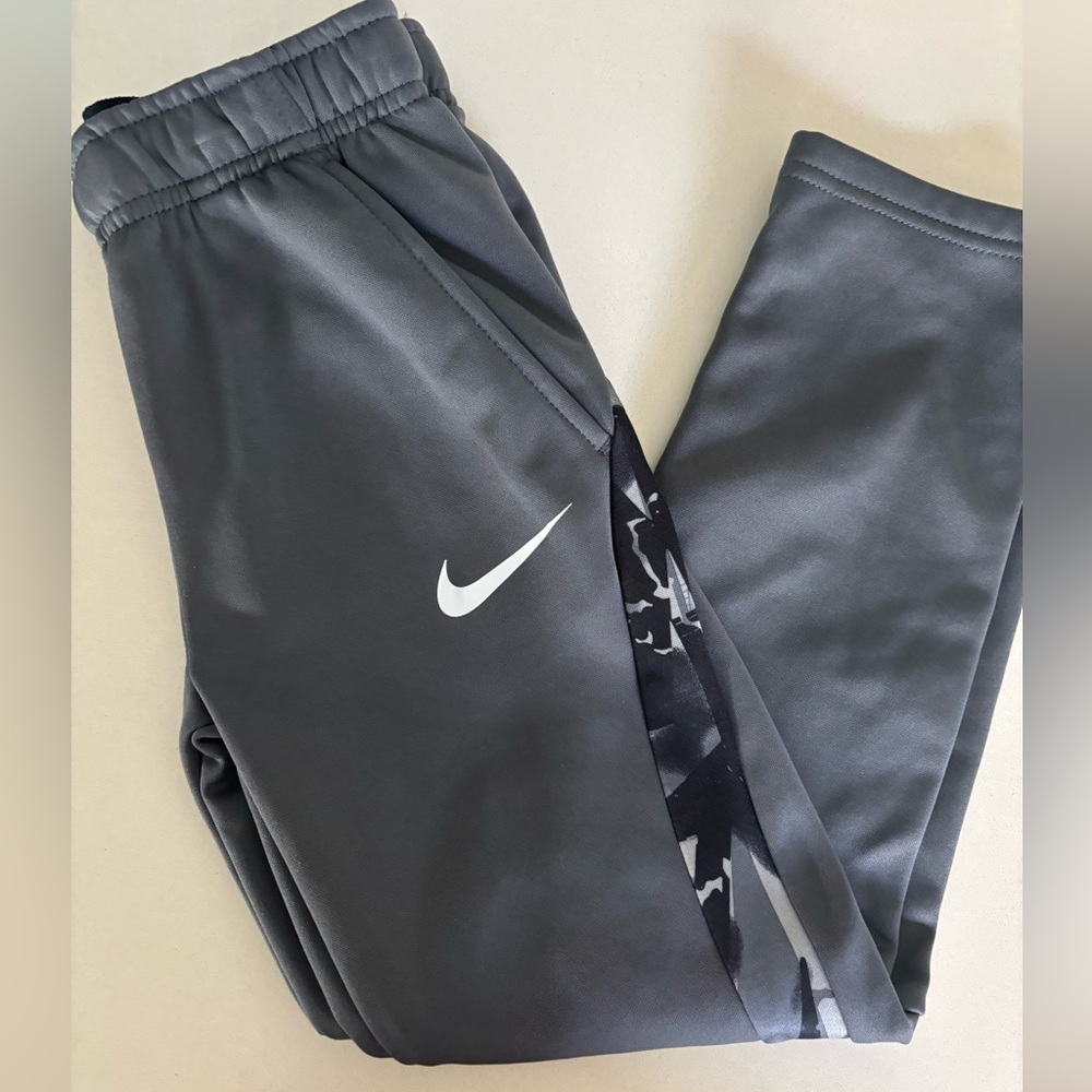 Kids Nike DriFit pants